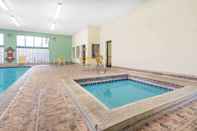 Swimming Pool Super 8 by Wyndham Deming NM