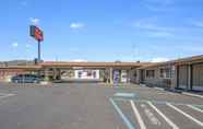 Bangunan 7 Econo Lodge Inn Suites Yreka