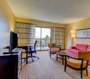 Common Space 4 Courtyard by Marriott Paducah