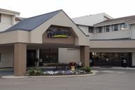 Exterior Radisson Hotel Detroit-Farmington Hills