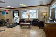 Lobby Days Inn & Suites by Wyndham Port Huron