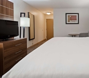 ห้องนอน 6 Best Western Plus Kansas City Airport-KCI East