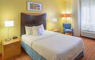 Bedroom 6 Fairfield Inn by Marriott Joplin