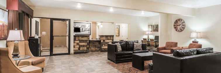 Lobby Super 8 by Wyndham Clovis