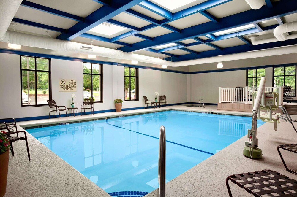 Swimming Pool Hilton Garden Inn Rochester/Pittsford