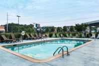 Kolam Renang Comfort Inn Rehoboth Beach