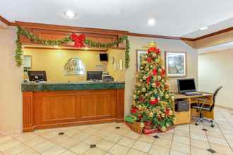 Lobi 4 La Quinta Inn by Wyndham Milwaukee Airport / Oak Creek