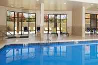 Swimming Pool Courtyard by Marriott Bloomington