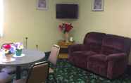 Lobi 7 Americas Best Value Inn West Frankfort