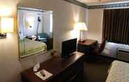 Bedroom 7 Days Inn by Wyndham Lexington NE