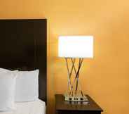Bedroom 5 La Quinta Inn by Wyndham Lincoln