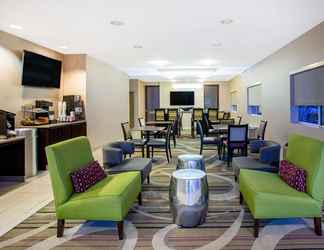 Lobby 2 La Quinta Inn by Wyndham Lincoln