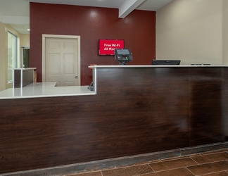 Lobby 2 Red Roof Inn Freehold