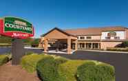 Exterior 2 Courtyard by Marriott Wilmington / Wrightsville Beach