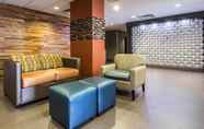 Lobi 4 Comfort Inn & Suites Kannapolis - Concord