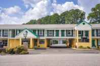 Exterior Days Inn by Wyndham Lincolnton