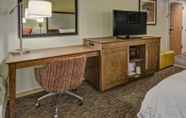 Bedroom 3 Hampton Inn by Hilton Concord/Kannapolis