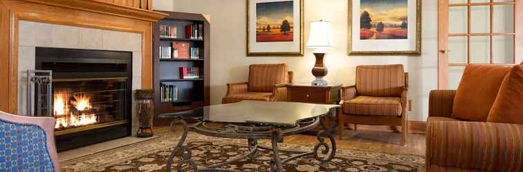 Lobby Country Inn & Suites by Radisson, Toledo, OH