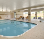 Swimming Pool 3 Courtyard by Marriott Akron Fairlawn