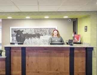 Lobby 2 Hampton Inn Wooster