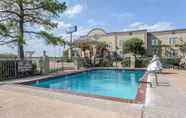 Swimming Pool 4 Quality Inn & Suites Durant