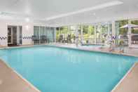 Swimming Pool Fairfield Inn & Suites by Marriott Beaverton