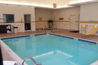 Swimming Pool Fairfield Inn & Suites by Marriott Butler