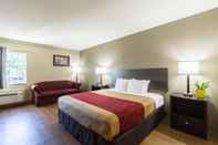 Bedroom Econo Lodge Harrisburg - Southwest of Hershey Area