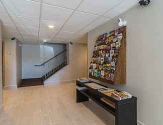 Lobby 2 Econo Lodge Harrisburg - Southwest of Hershey Area