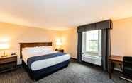 Bedroom 6 SureStay Plus Hotel by Best Western Elizabethtown Hershey