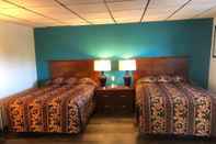 Bedroom Econo Lodge