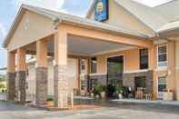 Luar Bangunan Comfort Inn at Royal Blue