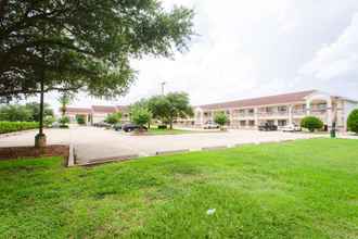 Exterior 4 Best Western Pearland Inn