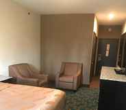 Bilik Tidur 6 SureStay Hotel by Best Western Brownsville