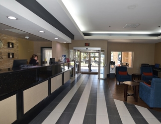 Lobby 2 Comfort Suites Inn at Ridgewood Farm