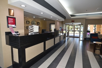 Lobby 4 Comfort Suites Inn at Ridgewood Farm