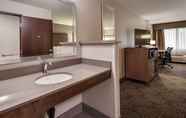 ห้องน้ำภายในห้อง 2 Best Western Plus Spokane North