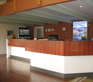 Lobby 4 Bellingham Lodge