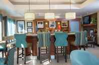 Bar, Cafe and Lounge Hampton Inn Summersville