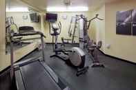 Fitness Center Country Inn & Suites by Radisson, Germantown, WI