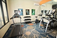 Fitness Center Days Inn & Suites by Wyndham La Crosse/Onalaska