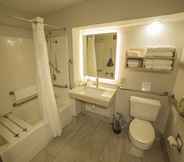 In-room Bathroom 2 Best Western Watertown