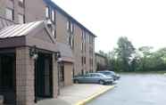 Exterior 2 Town Inn & Suites South Plainfield-Piscataway