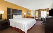 Bedroom 2 Hampton Inn Pittsburgh/West Mifflin