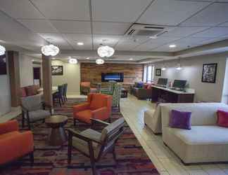 Lobi 2 La Quinta Inn & Suites by Wyndham Goodlettsville - Nashville