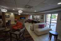 Lobby La Quinta Inn & Suites by Wyndham Goodlettsville - Nashville