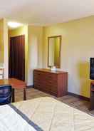 BEDROOM Extended Stay America Suites Dayton South