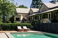 Kolam Renang Mount Lofty House