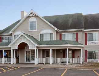 Exterior 2 Country Inn & Suites by Radisson, Detroit Lakes, MN