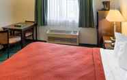 Bedroom 5 Quality Inn near Northtown Mall & National Sports Center